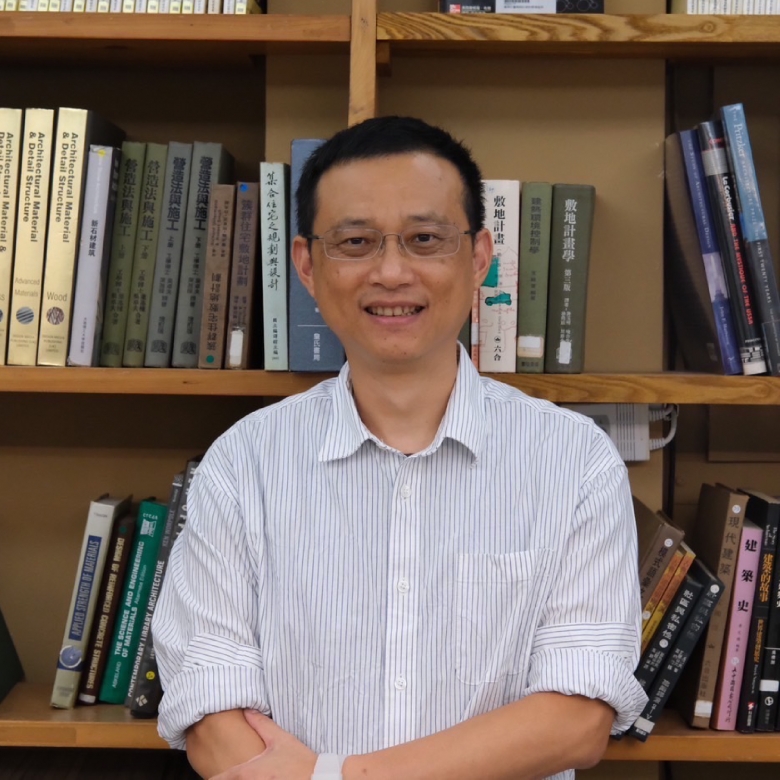 一 形象照_工作區域 1_工作區域 1.jpg